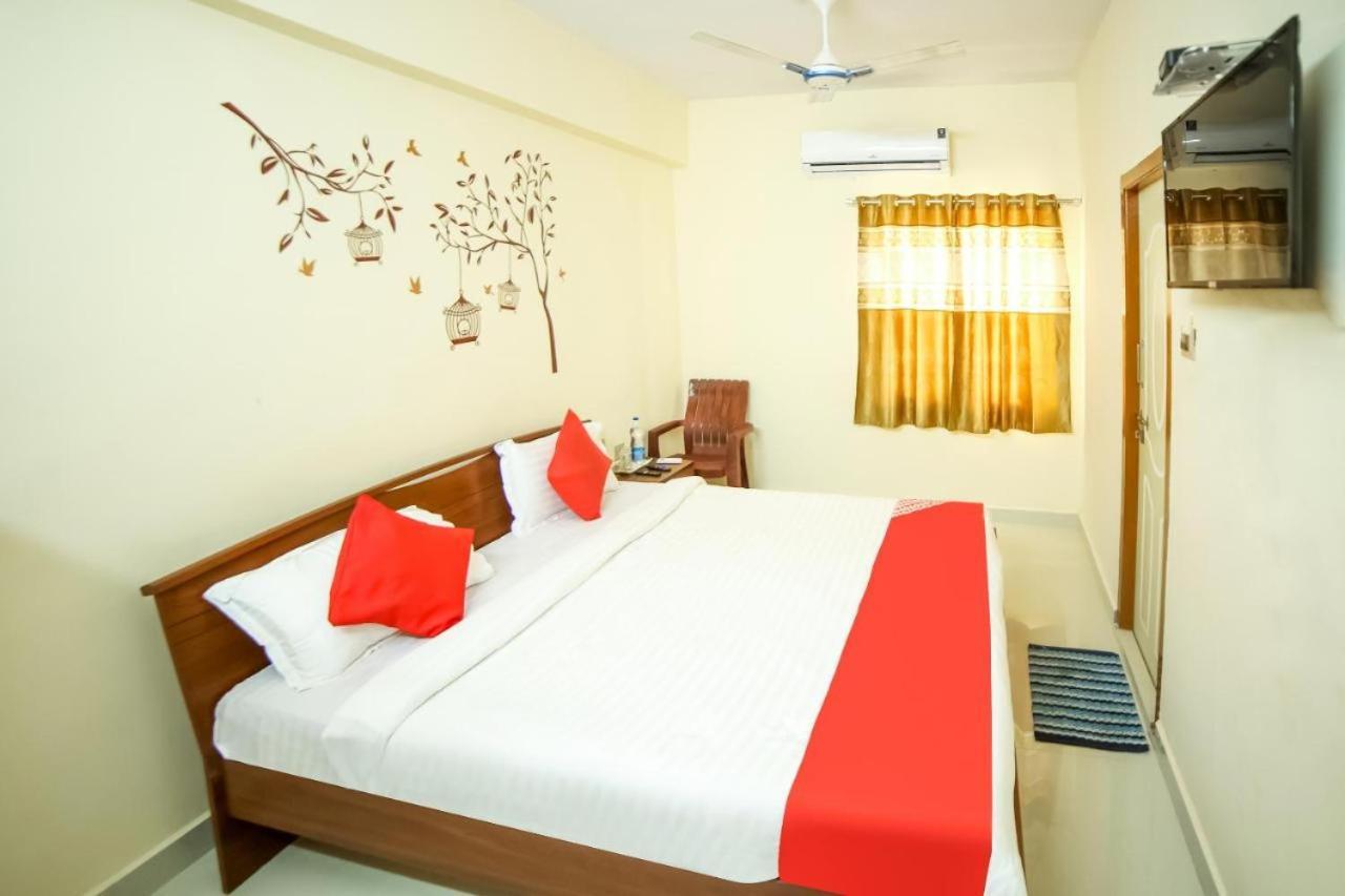 Nandas Grand Nellore Εξωτερικό φωτογραφία